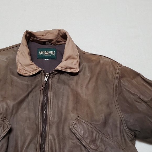 VINTAGE 80s American Eagle Outfitters Distressed Leather Bomber Jacket Medium - Picture 5 of 16